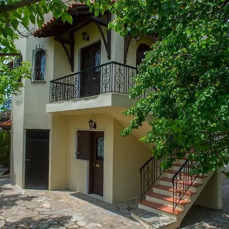 Anna Vilă *